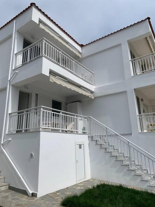 דירות Kalyves Polygyrou Teresa House מראה חיצוני תמונה